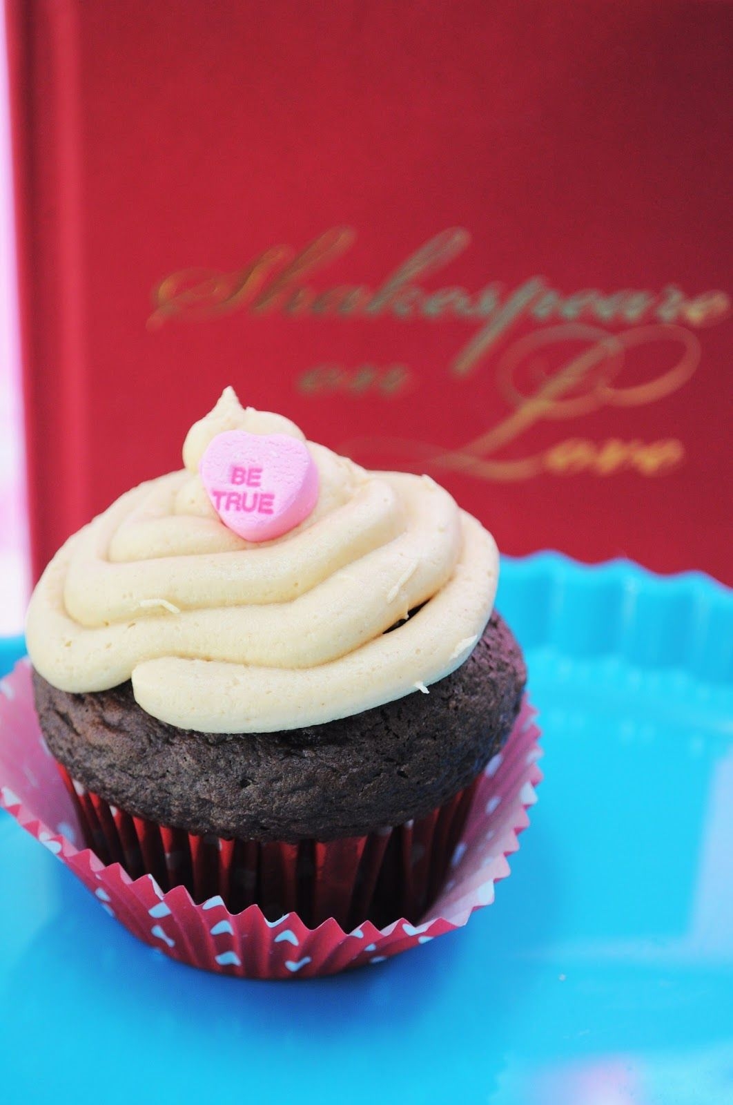 Free Valentine's Day Printables &amp; A Cupcake. - Pretty Real