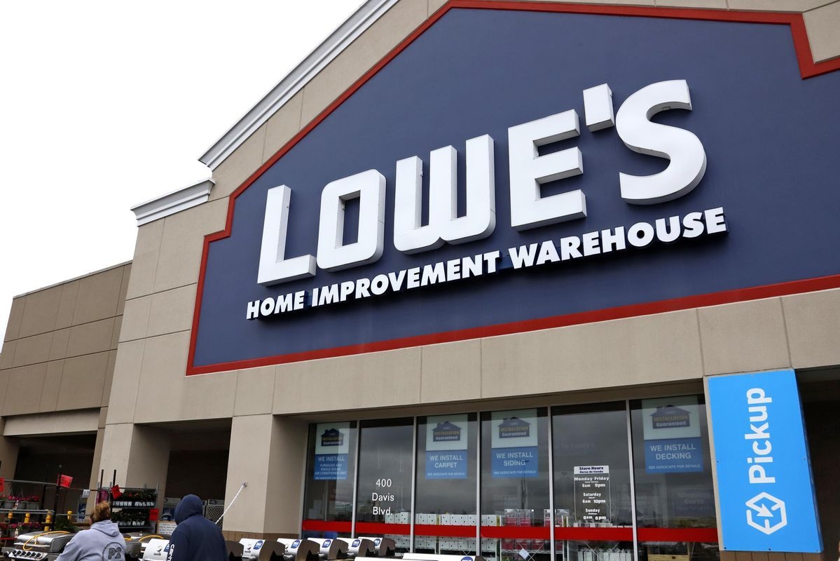 Lowe&#039;S Is Narrowing The Gap Between Its Chief Rival Home